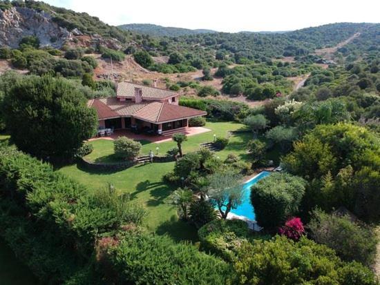 كاربونيا A Casa Di Angela B&B المظهر الخارجي الصورة