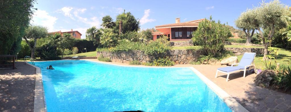 كاربونيا A Casa Di Angela B&B المظهر الخارجي الصورة